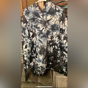 Fashion Nova Black and White Tie-Dye Jacket
